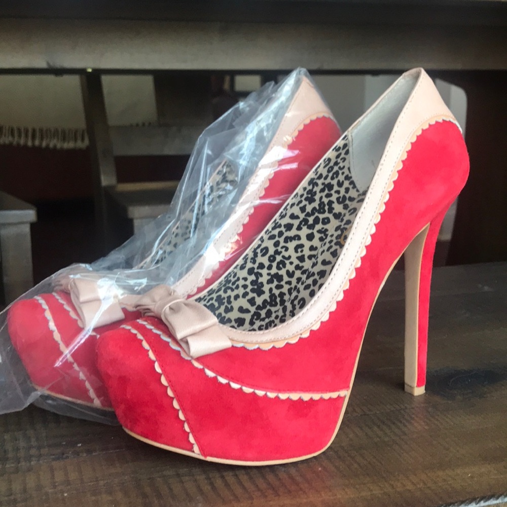 JESSICA SIMPSON HEELS